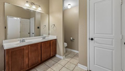 1253 Mountain Peak Dr