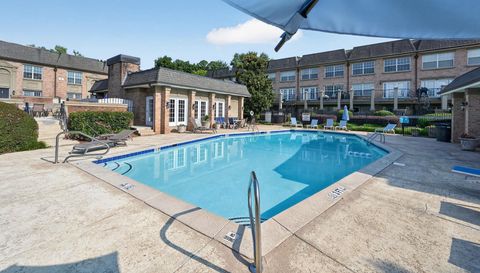 6980 Roswell Rd