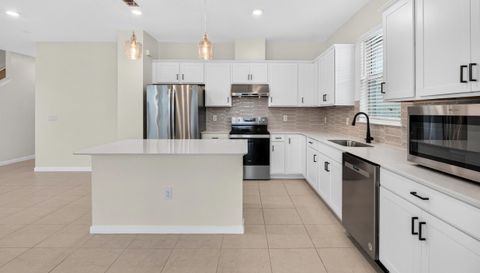 9426 Lamine Wy