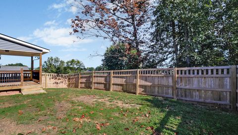 2044 Wooded Mountain Ln