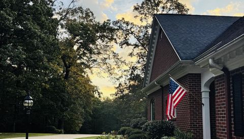 4806 Greenhill Blvd NW