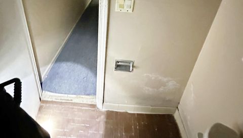 5914 Sutcliff Square