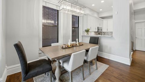 2142 N RACINE Avenue