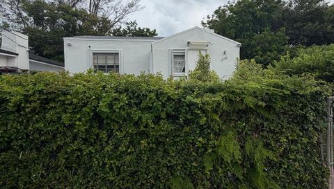 1176 NW 58th Terrace
