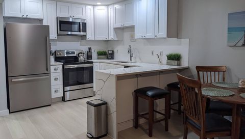 3806 Gulf Of Mexico Dr