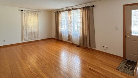 10025 Wentworth Ave S