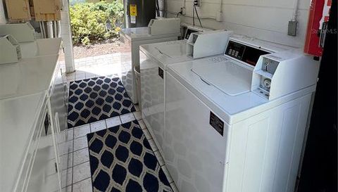 3206 W AZEELE STREET