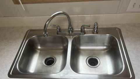 415 Crimson King Cir