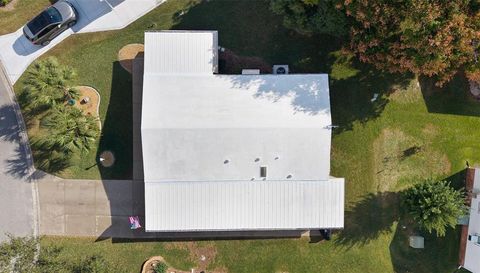 1717 PALM AIRE DRIVE