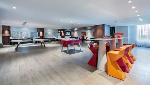 300 Sunny Isles Blvd