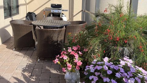 7476 Moorgate Point Way