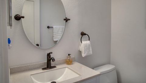 9052 Palos Verde Dr