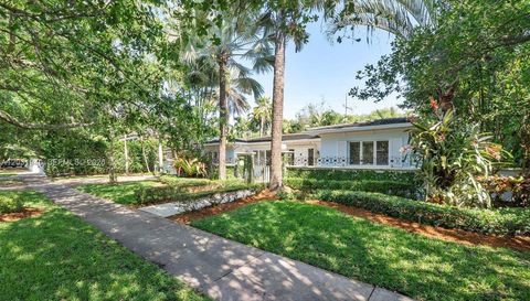 1037 Alfonso Ave