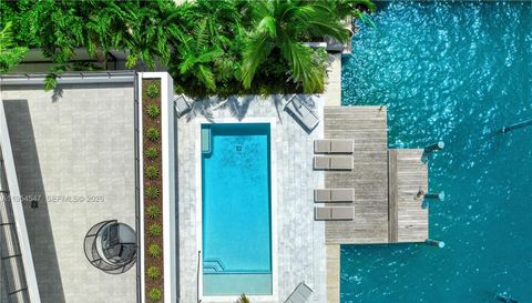 1930 Bay Dr Second Level Un