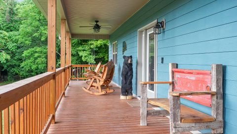 910 English Mountain Rd