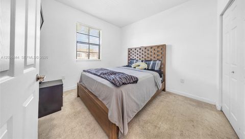 9381 33rd Ln