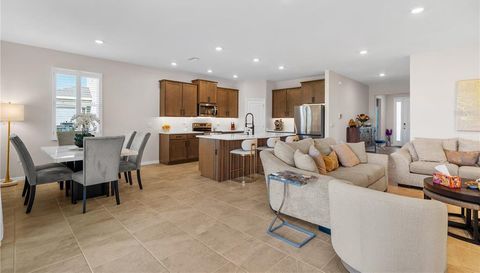 32516 OSPREY PEAK WAY