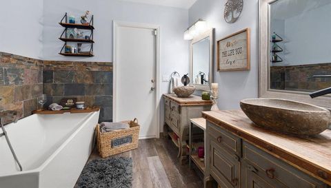 9034 Gardens Glen Circle