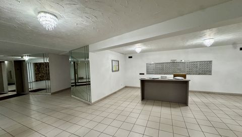 18 E Old Willow Road