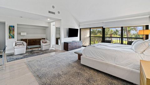 2335 Ocean Boulevard