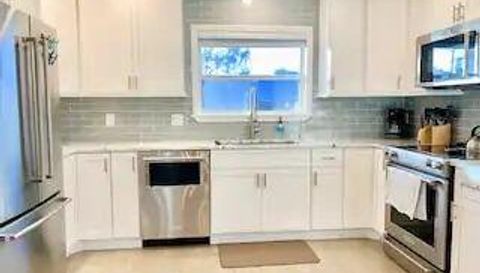 990 Town Terrace