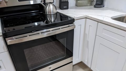 3806 Gulf Of Mexico Dr