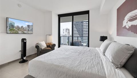88 Sw 7th St