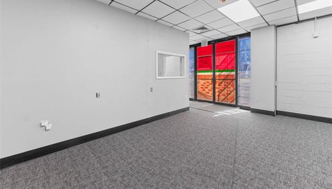 701 E Pearce Boulevard