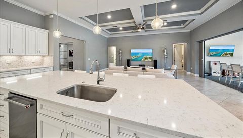 825 SEASCAPE PLACE