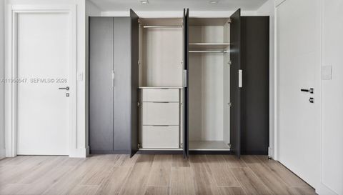 1930 Bay Dr Second Level Un