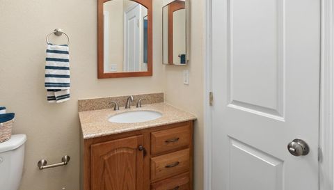 15437 Crystal Lake Dr