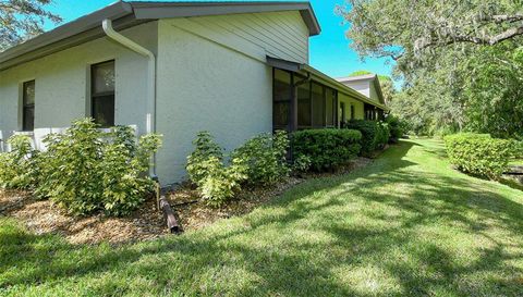 4635 Oak Forest