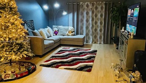 1025 Green Pine Blvd