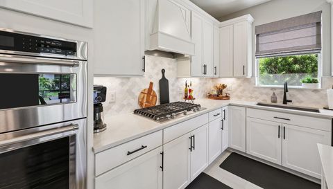 10004 Coral Shore Dr