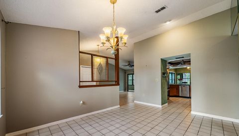 3817 Nicholas Cir