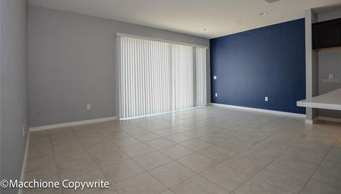 316 LAKE SMART CIRCLE