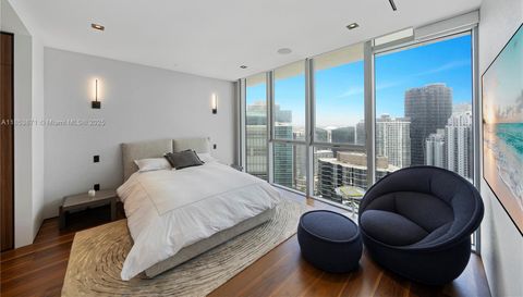 1300 Brickell Bay Dr