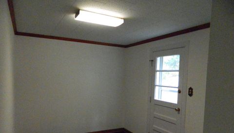 302 Mountain Gap Rd SE