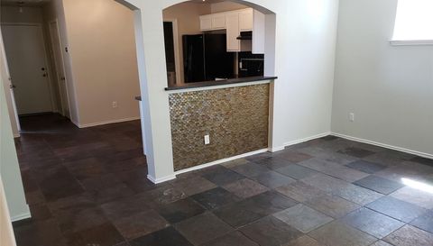 2205 Melissa Oaks LN