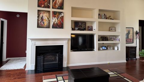 6114 Fieldstone Cir