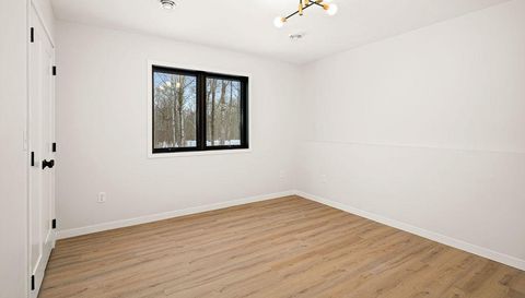 4929 Wild Rose Trail