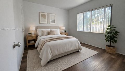 251 Hibiscus Dr