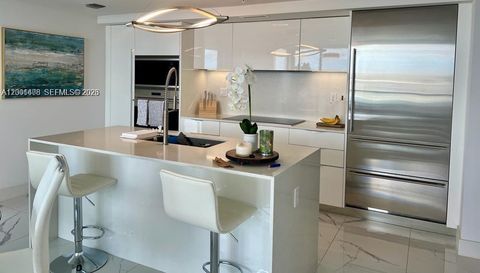 9521 E Bay Harbor Dr