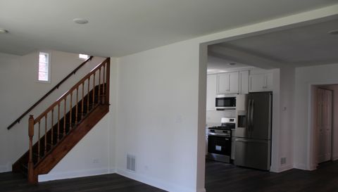 1052 W 111th Pl