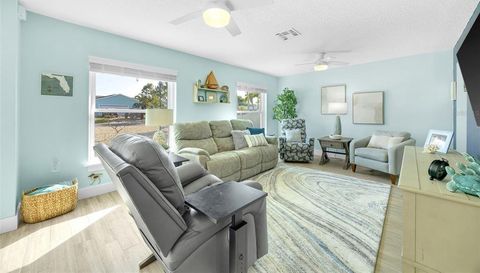 1015 SPINDLE PALM WAY