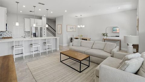 10015 RANDAL WALK STREET