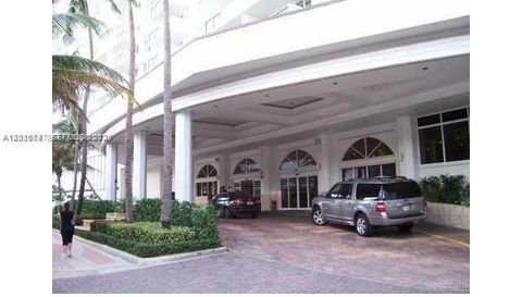 100 Lincoln Rd