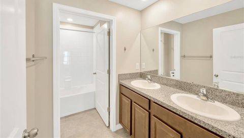 10207 CAKEBREAD LANE