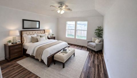 5322 Cinnamon Lake Dr