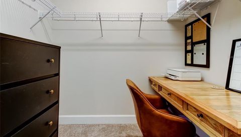 204 N MANHATTAN AVENUE